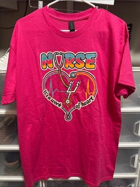 Spurs Nurse Graphic Tee - Bright Pink Heart Stethoscope it’s a work of heart.